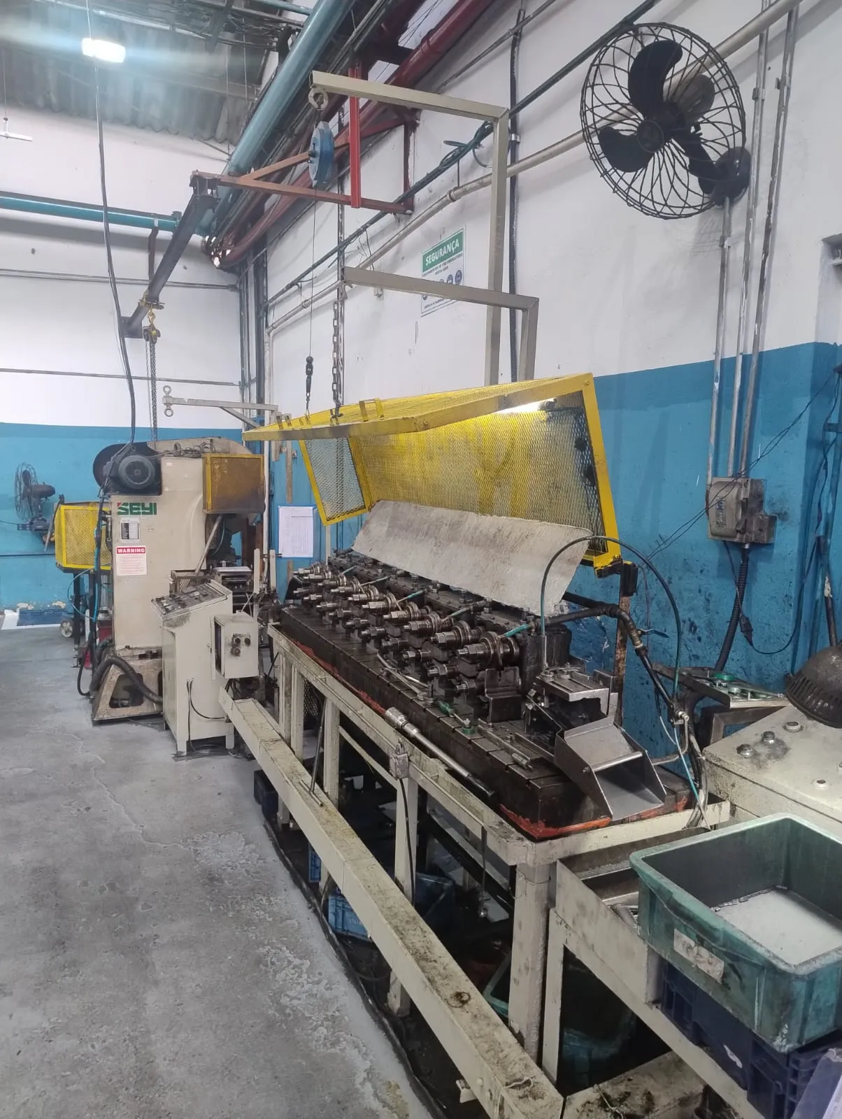 Equipamento de solda com proteções elétricas e dispositivos de segurança